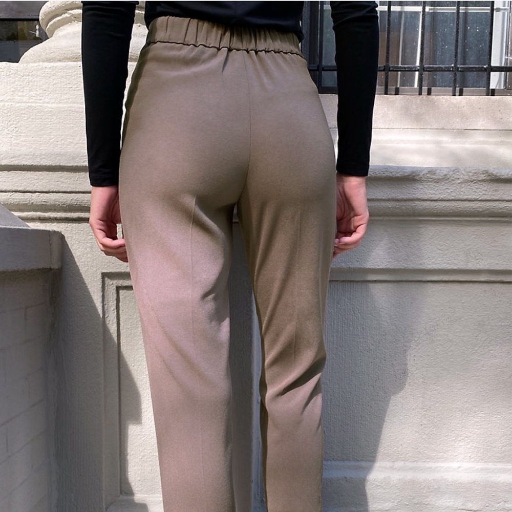 Aritzia Babaton Conan Pant Taupe - Picture 3 of 3